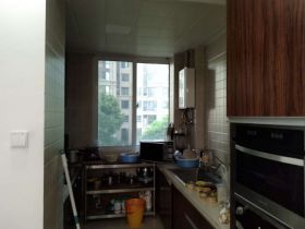 绿地新都会 3室2厅2卫 138.11m&sup2;