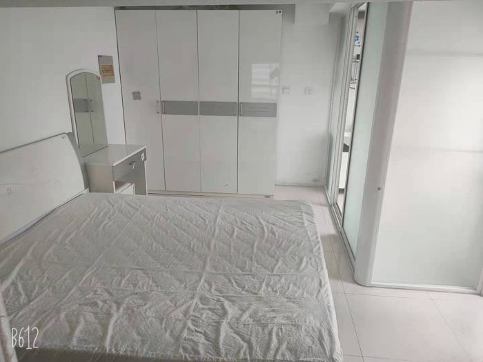 鸿运大厦 2室2厅2卫 65.5m&sup2;
