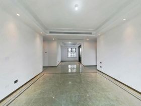 都会沁园 4室2厅2卫 150.00m&sup2;