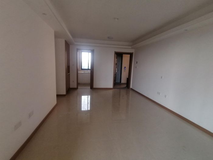 绿地新里城 3室2厅2卫 115m&sup2;