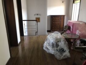 外滩小区 5室3厅3卫 195.6m²
