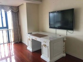 七星花园 3室2厅2卫 144m&sup2;