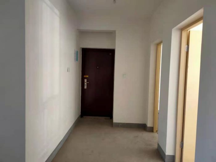 紫东南苑南区 3室2厅1卫 122m&sup2;