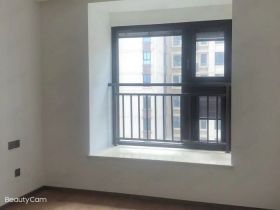 春风南岸东园 3室2厅1卫 96m&sup2;