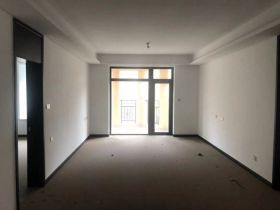 军山花园 3室2厅2卫 137.1m&sup2;