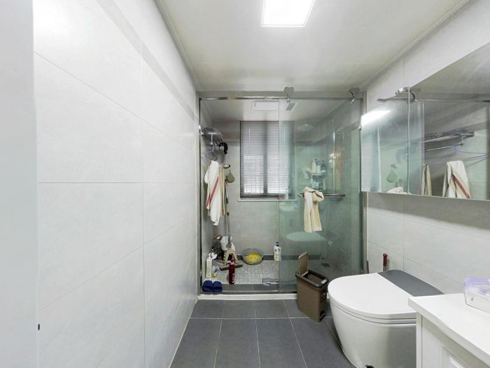 天山花苑 3室2厅1卫 141m&sup2;