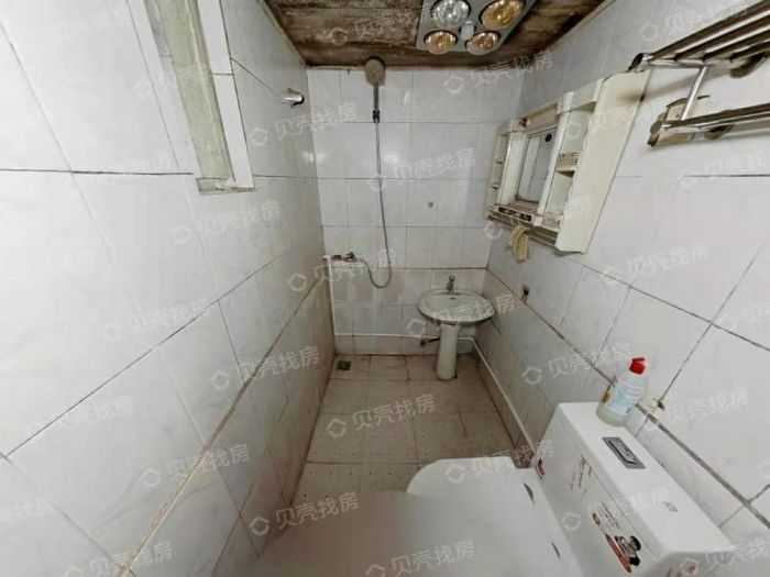 新华三村 2室1厅1卫 55.8m&sup2;