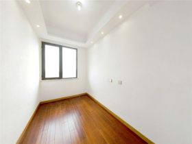 中南世纪花城三期 4室2厅2卫 138m&sup2;