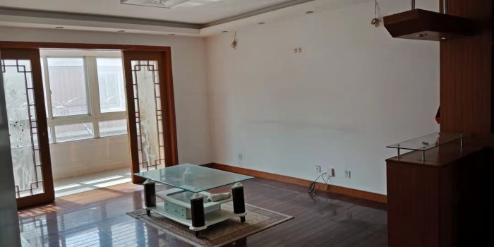 东方花苑 3室2厅2卫 138.94m&sup2;