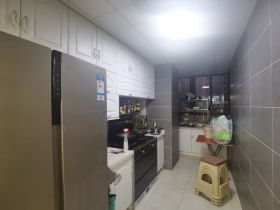 观阳名邸 3室2厅1卫 147m&sup2;