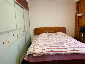 新胜花苑 3室2厅1卫 128m&sup2;