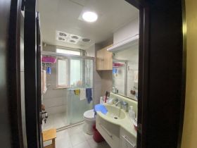 博园岚郡 4室2厅2卫 140m&sup2;