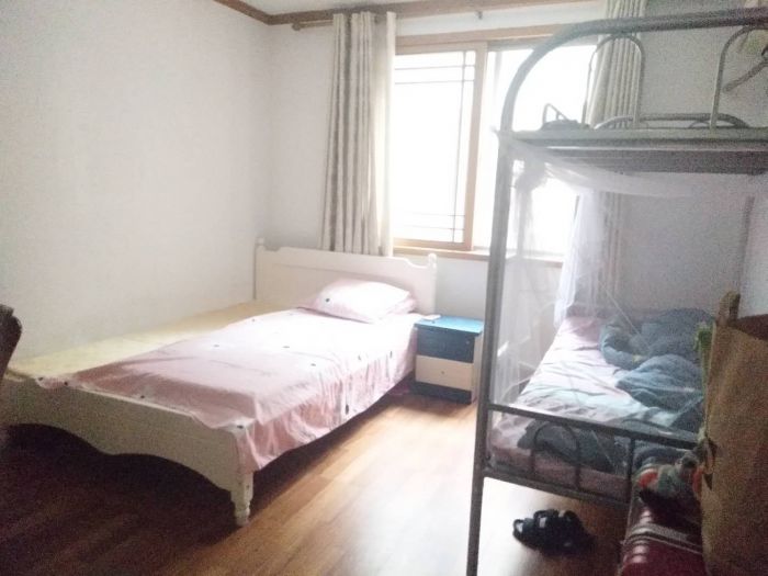 小石桥花苑 3室2厅1卫 110m&sup2;