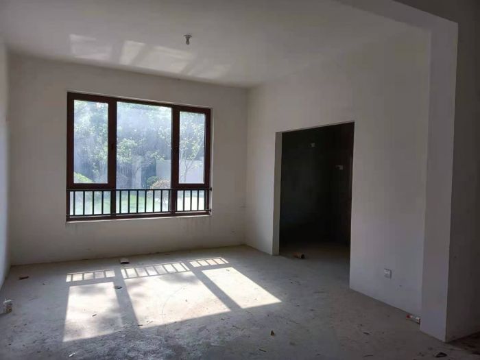 城山隐花苑 6室4厅4卫 290m&sup2;