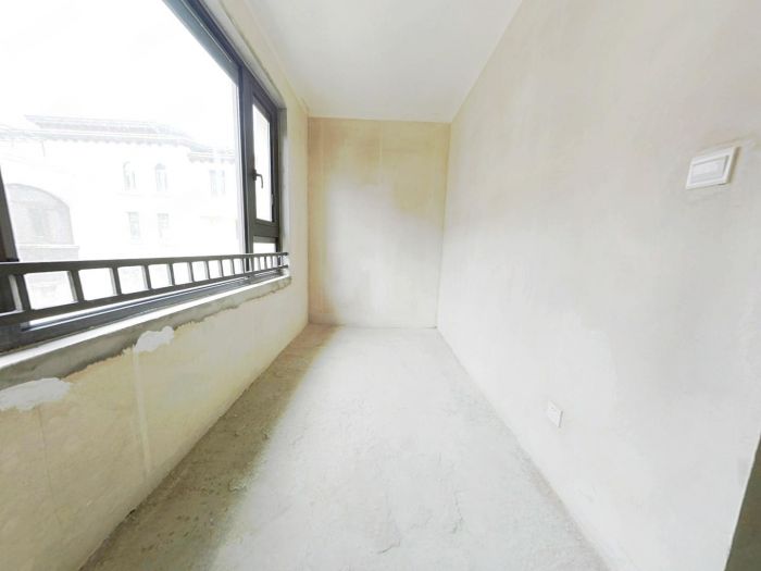 万科有湖（翡翠心湖） 5室2厅2卫 178m&sup2;