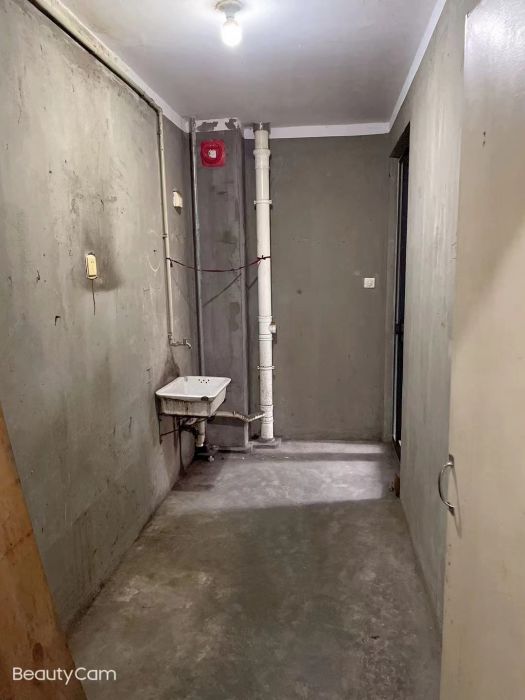 瑞兴花园 3室2厅1卫 108m&sup2;