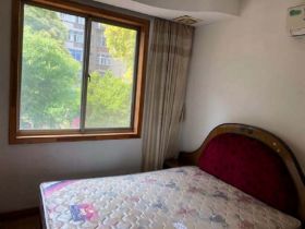 莲花苑 4室2厅2卫 144m&sup2;