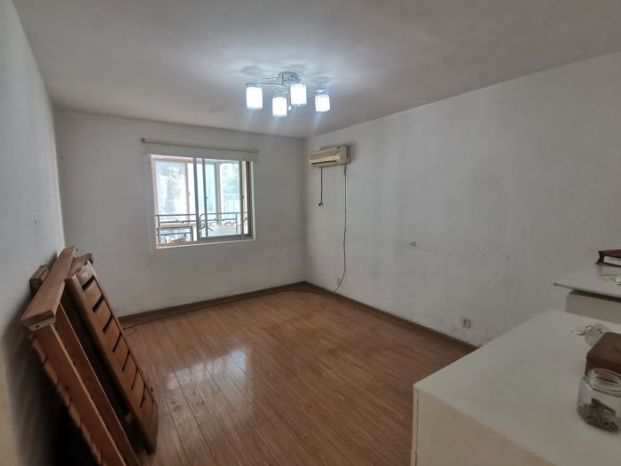 天都花苑 2室1厅1卫 92m&sup2;