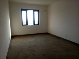 南通壹城水清木华 4室2厅2卫 240m&sup2;