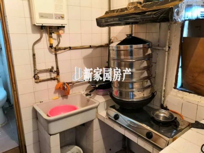 任港路新村 1室厅卫 58m&sup2;