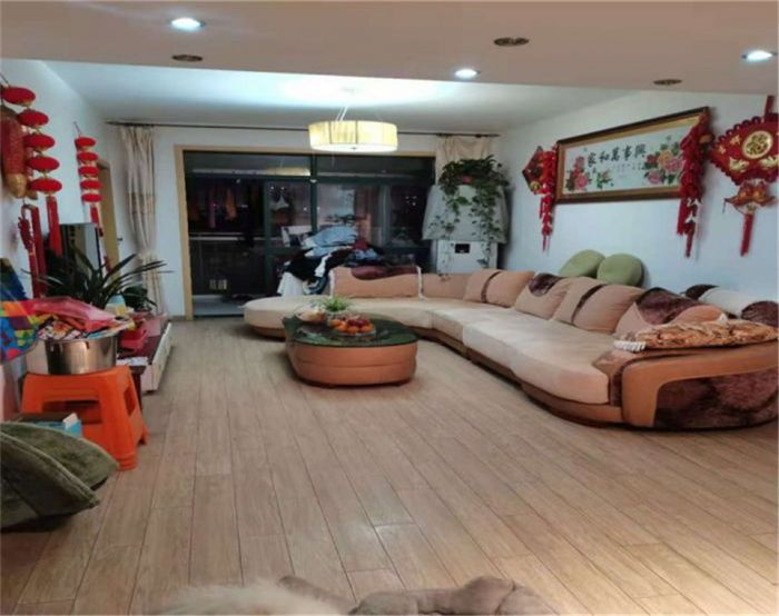 德民花苑 4室2厅2卫 147m&sup2;