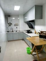朝阳花苑 2室1厅1卫 75m&sup2;