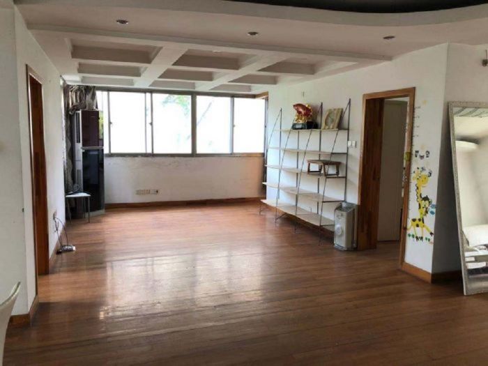 莲花苑 4室2厅2卫 144m&sup2;