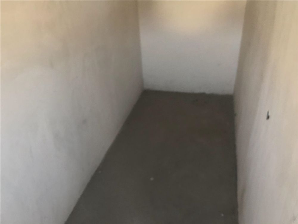 军山花园 4室2厅2卫 200.00m&sup2;