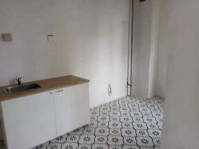 尚海湾 3室2厅1卫 140m&sup2;