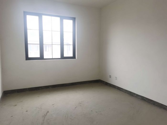 南通壹城水清木华 4室2厅2卫 240m&sup2;