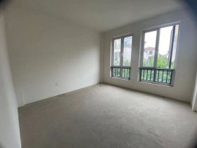 顺发御园 4室2厅4卫 249m&sup2;