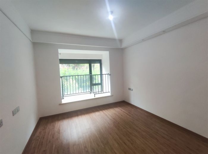 佳期漫 4室2厅2卫 229m&sup2;