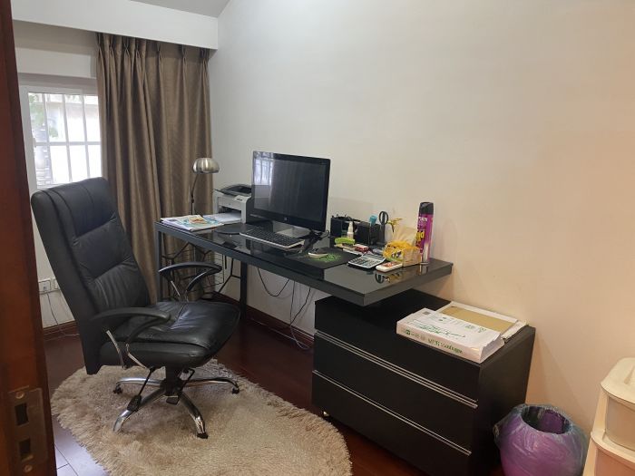 春晖花园 4室2厅2卫 175m&sup2;