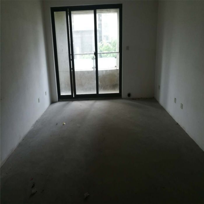银洲&middot;皇家花园 2室2厅1卫 111.00m&sup2;