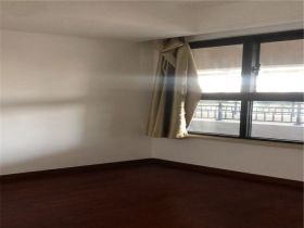 林肯公园 3室2厅1卫 92.27m&sup2;