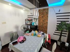 五一新村西区 4室2厅2卫 164m&sup2;
