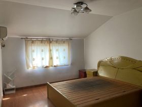 天都花苑 4室2厅2卫 178m&sup2;