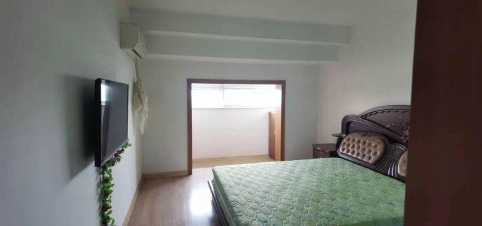 公园一村 4室2厅2卫 75m&sup2;