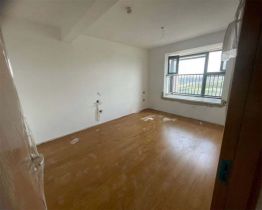绿地新里城 3室2厅2卫 115m&sup2;