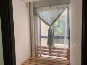 高迪晶城 2室2厅1卫 67m&sup2;