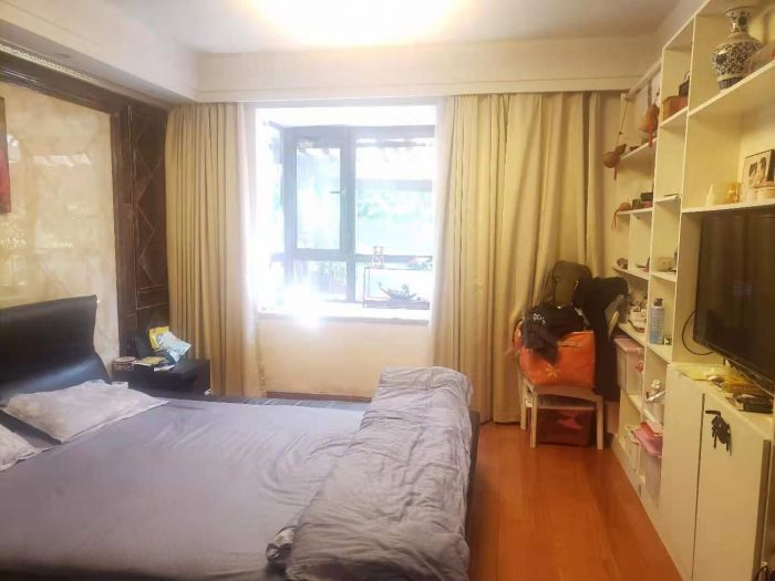 华强城 4室2厅2卫 169m&sup2;
