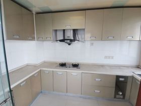 凤凰莱茵苑 3室2厅2卫 149.5m&sup2;