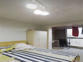 凤凰莱茵苑 1室1厅1卫 42m&sup2;
