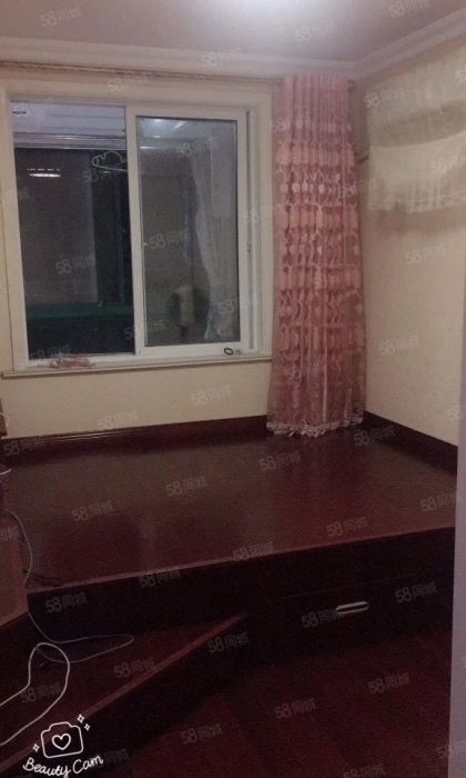 春天花园 5室2厅2卫 194m&sup2;