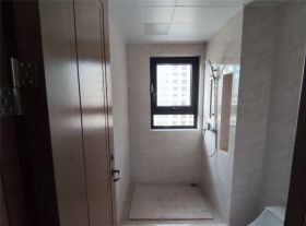 林肯公园 3室2厅2卫 114m&sup2;