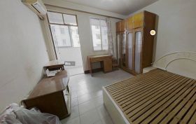 城港新村 3室1厅1卫 71m&sup2;