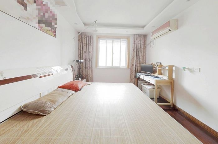 星景花园 3室2厅1卫 125m&sup2;