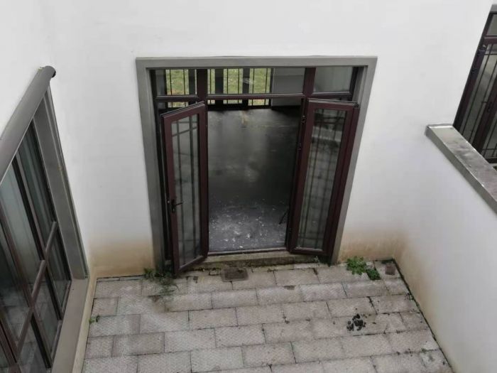 九间堂山居 4室2厅3卫 218m&sup2;