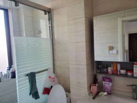 虹桥南村 1室1厅1卫 42m&sup2;