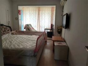 春晖花园 5室2厅2卫 130m&sup2;